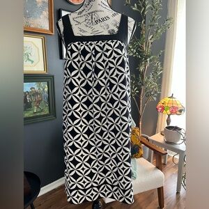 White House Black Market Black and White Geometric Maxi Dress